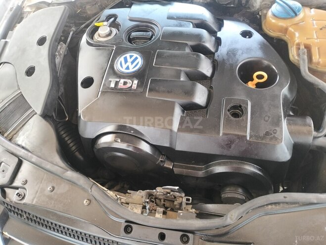 Volkswagen Passat 2002, 290,000 km - 1.9 l - Bakı
