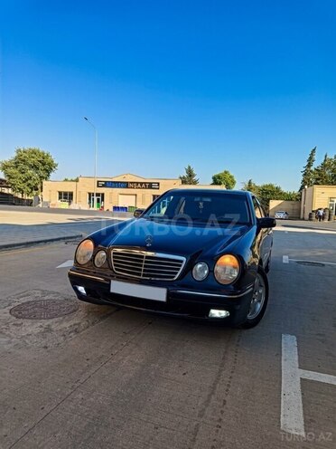 Mercedes E 220 1999, 413,481 km - 2.2 l - Salyan