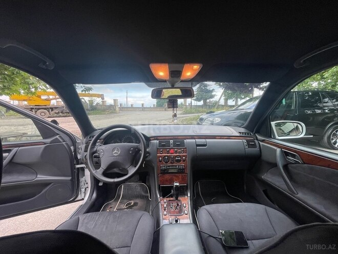 Mercedes E 270 2000, 480,000 km - 2.7 l - Şamaxı