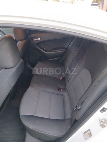 Kia Forte 2017, 170,000 km - 2.0 l - Salyan