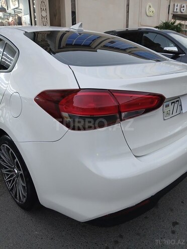 Kia Forte 2017, 170,000 km - 2.0 l - Salyan