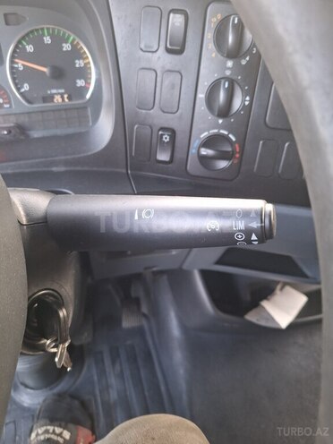 Mercedes Atego 818 2012, 284,000 km - 4.3 л - Bakı