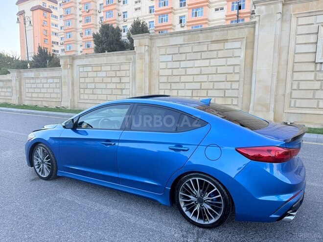 Hyundai Elantra 2017, 166,600 km - 1.6 л - Bakı