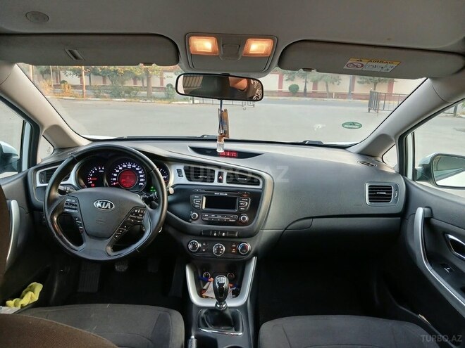 Kia  2014, 290,000 km - 1.6 l - Bakı