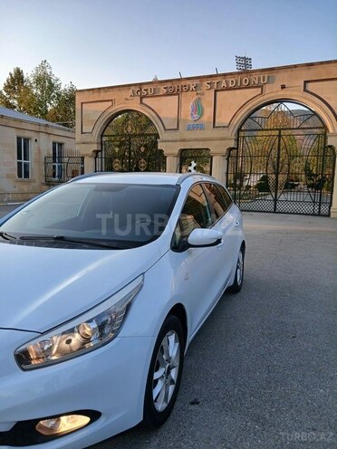 Kia  2014, 290,000 km - 1.6 l - Bakı