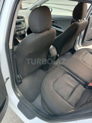 Kia  2014, 290,000 km - 1.6 l - Bakı