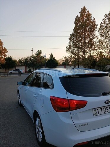 Kia  2014, 290,000 km - 1.6 l - Bakı