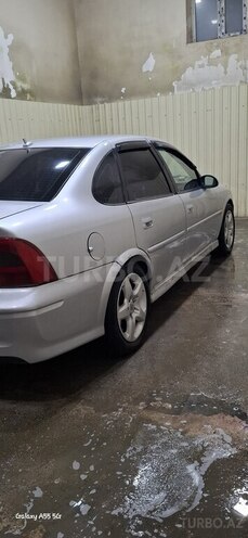 Opel Vectra 1999, 200,000 km - 2.0 l - Bakı