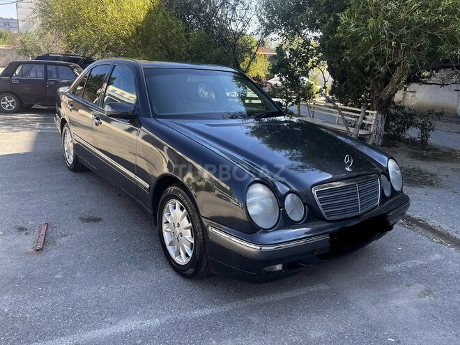 Mercedes E 280 2001, 356,000 km - 2.8 l - Xırdalan
