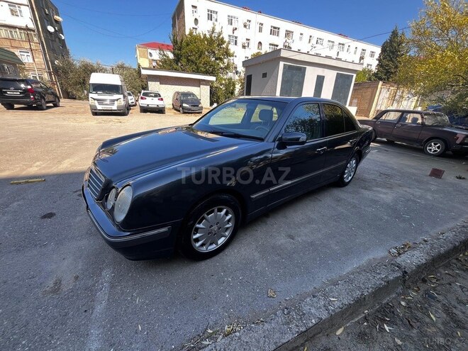 Mercedes E 280 2001, 356,000 km - 2.8 l - Xırdalan
