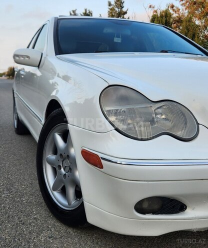 Mercedes C 240 2001, 217,000 km - 2.6 л - Bakı