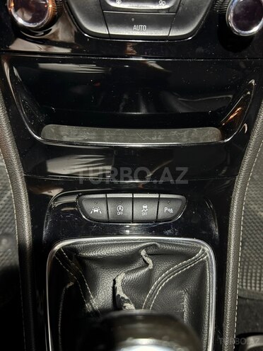 Opel Astra 2016, 204,000 km - 1.6 л - Bakı