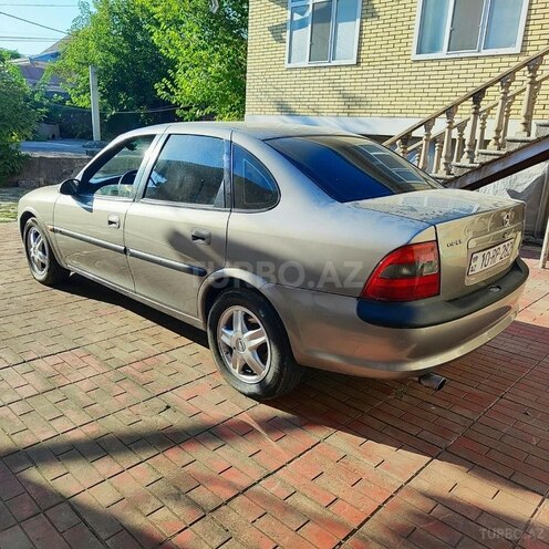 Opel Vectra 1996, 545,800 km - 1.8 l - Şəki