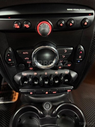 Mini  2011, 226,800 km - 1.6 l - Bakı