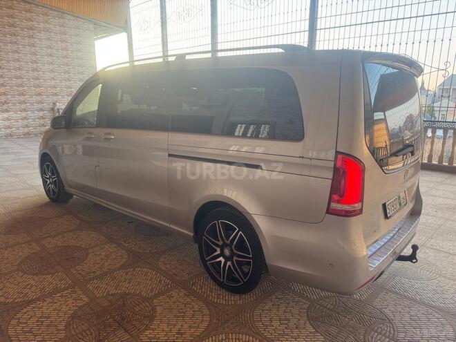 Mercedes V 250 2017, 367,000 km - 2.1 l - Gəncə