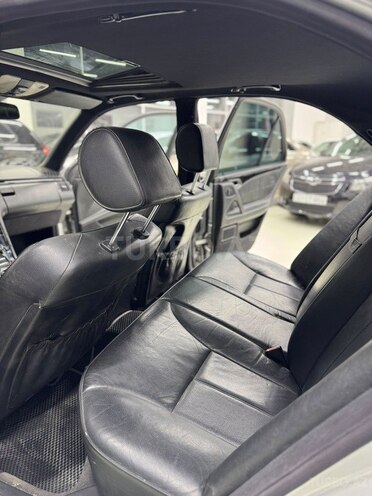 Mercedes E 280 1998, 392,000 km - 2.8 l - Bakı