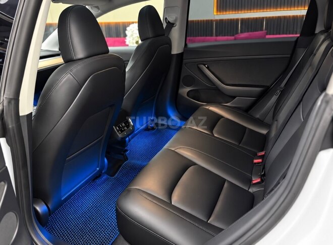 Tesla Model 3 2023, 42,000 km - 0.0 l - Bakı