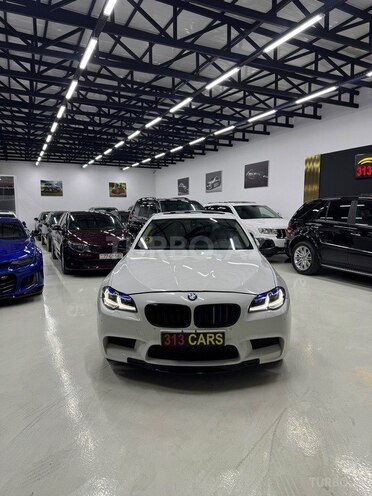 BMW 525 2011, 255,000 km - 2.0 л - Bakı