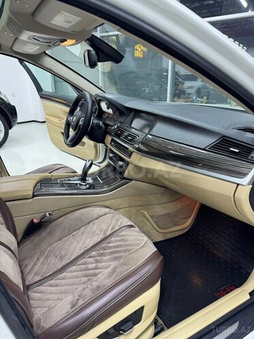 BMW 525 2011, 255,000 km - 2.0 л - Bakı
