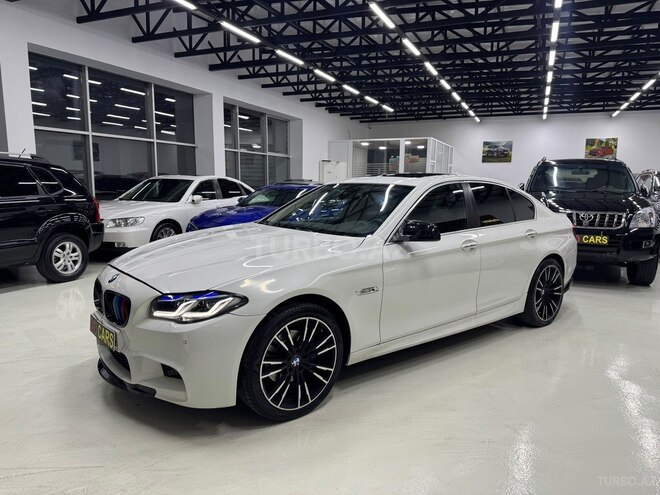 BMW 525 2011, 255,000 km - 2.0 л - Bakı