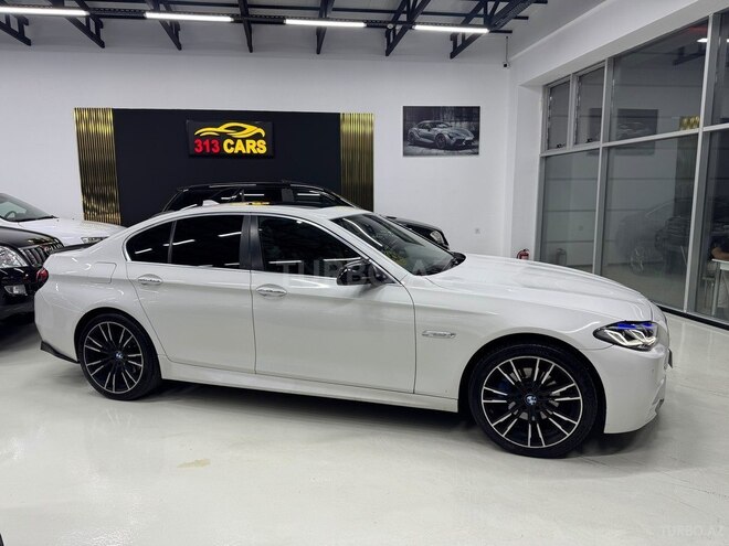 BMW 525 2011, 255,000 km - 2.0 л - Bakı