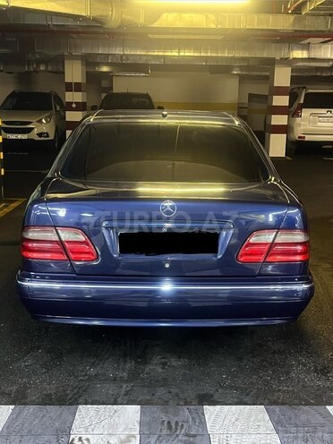 Mercedes E 270 2000, 296,000 km - 2.7 л - Bakı