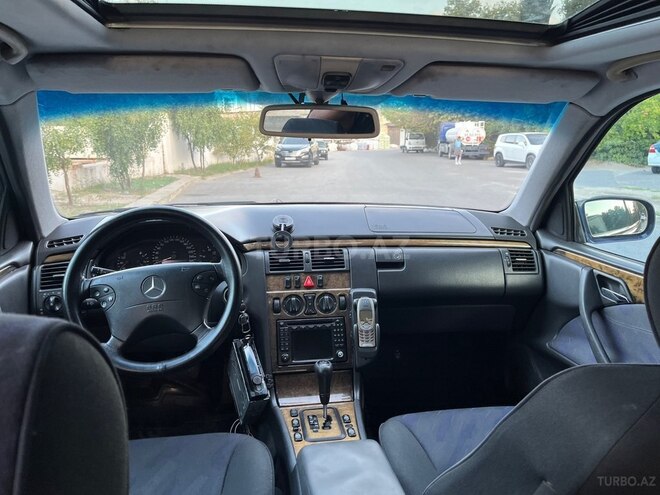 Mercedes E 270 2000, 296,000 km - 2.7 л - Bakı