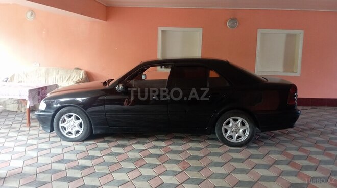 Mercedes C 180 1996, 250,000 km - 1.8 л - Qazax