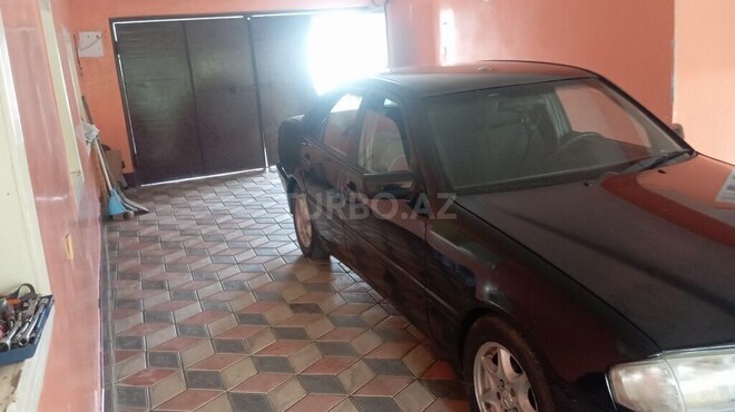 Mercedes C 180 1996, 250,000 km - 1.8 л - Qazax