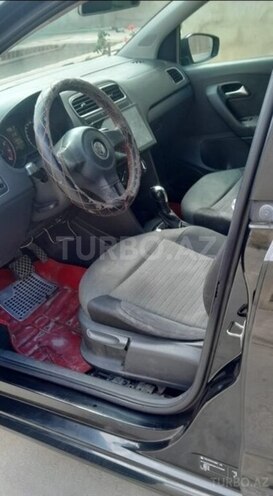 Volkswagen Polo 2010, 258,783 km - 1.4 л - Bakı
