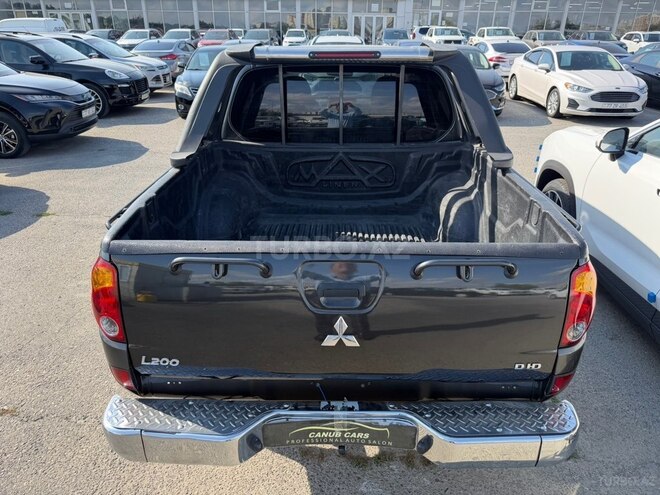Mitsubishi L200 2011, 198,500 km - 2.5 л - Bakı