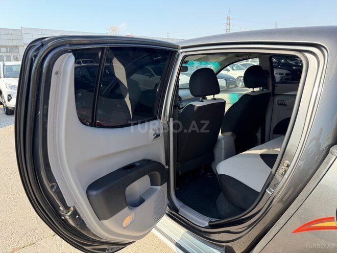 Mitsubishi L200 2011, 198,500 km - 2.5 л - Bakı