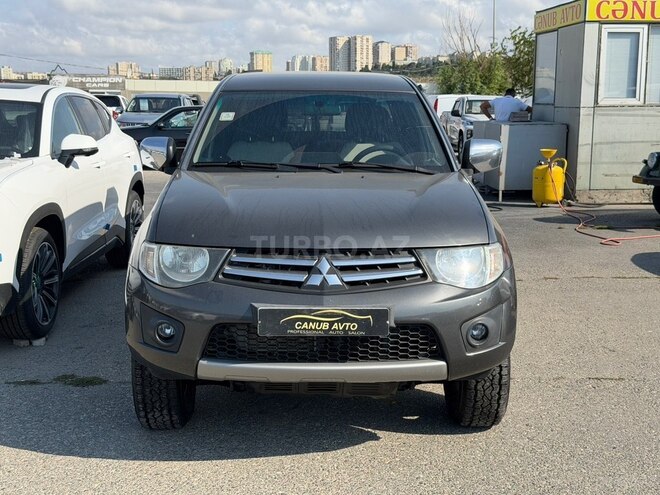 Mitsubishi L200 2011, 198,500 km - 2.5 л - Bakı