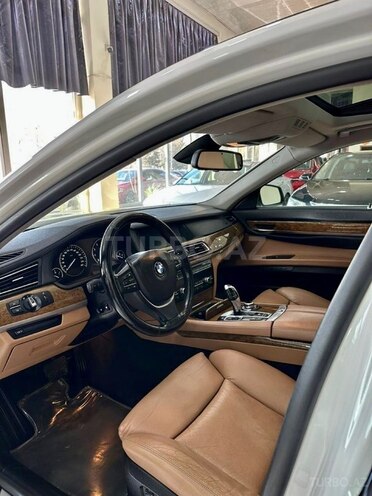 BMW 750 2011, 190,000 km - 4.4 l - Şəki