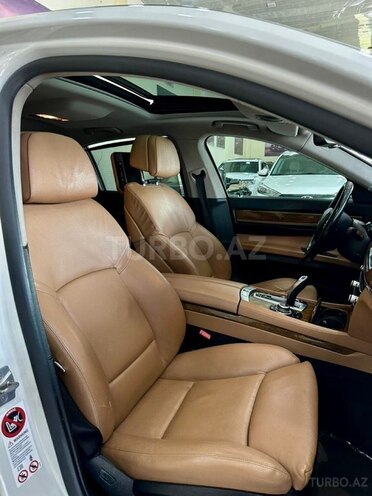 BMW 750 2011, 190,000 km - 4.4 l - Şəki