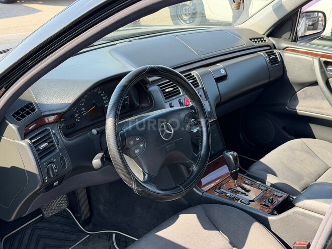 Mercedes E 240 1999, 380,000 km - 2.6 l - Bakı