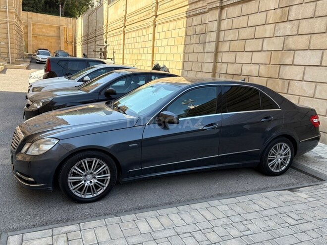 Mercedes E 200 2011, 267,000 km - 2.1 l - Bakı