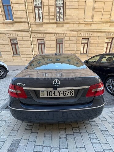 Mercedes E 200 2011, 267,000 km - 2.1 l - Bakı