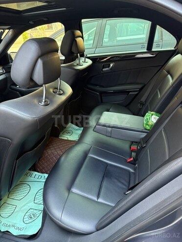 Mercedes E 200 2011, 267,000 km - 2.1 l - Bakı