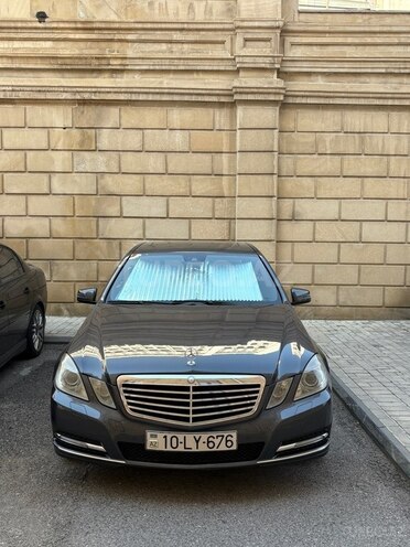 Mercedes E 200 2011, 267,000 km - 2.1 l - Bakı