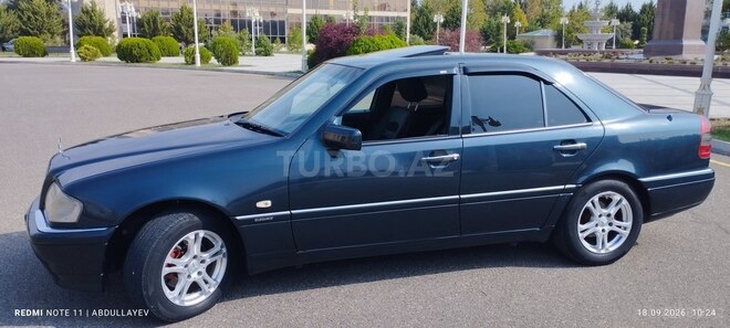 Mercedes E 200 1996, 193,899 km - 2.0 l - Ucar