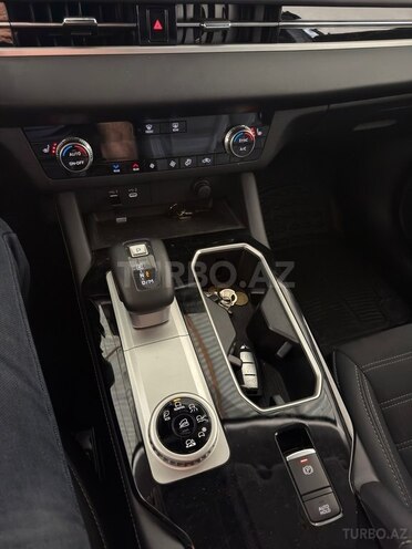 Mitsubishi Outlander 2025, 5,200 km - 2.5 l - Gəncə