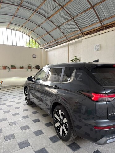Mitsubishi Outlander 2025, 5,200 km - 2.5 l - Gəncə