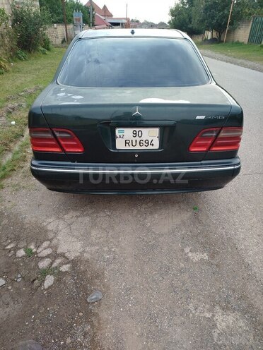 Mercedes E 320 2000, 444,000 km - 3.2 l - Quba