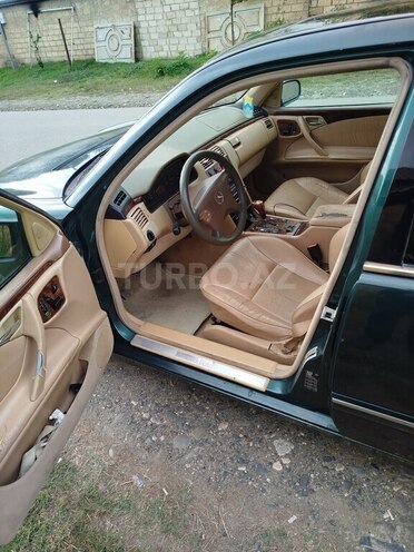 Mercedes E 320 2000, 444,000 km - 3.2 l - Quba