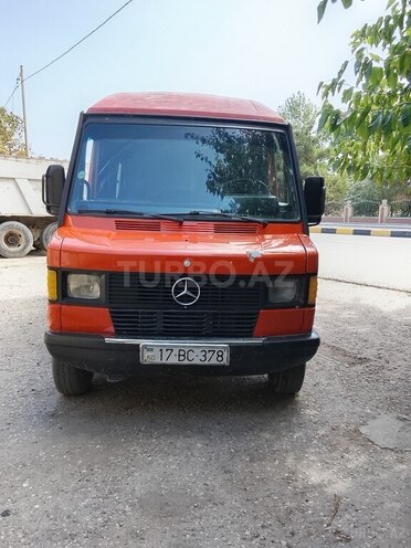 Mercedes 208 D 1991, 288,499 km - 2.3 л - Şabran