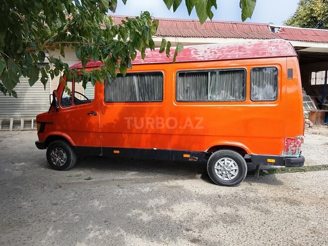 Mercedes 208 D 1991, 288,499 km - 2.3 л - Şabran