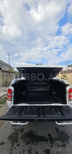 Mitsubishi L200 2017, 264,000 km - 2.5 l - Xudat