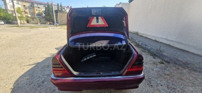 Mercedes C 220 1999, 300,000 km - 2.2 л - Sumqayıt