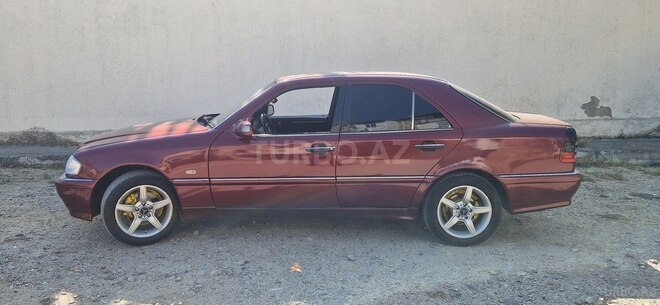 Mercedes C 220 1999, 300,000 km - 2.2 л - Sumqayıt